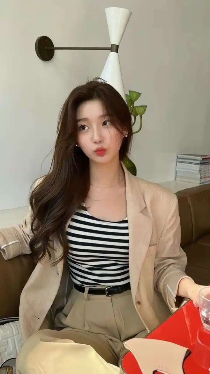 Korean Girl DP - 2025-02-16T032246.328