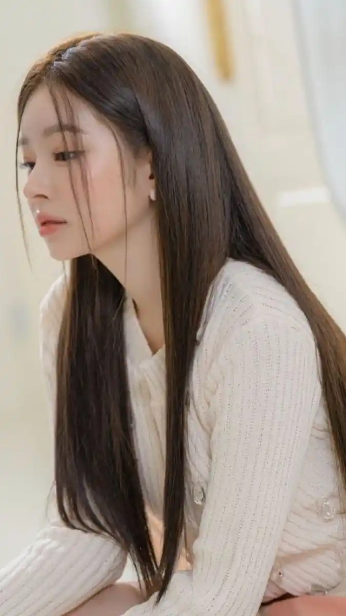 Korean Girl DP - 2025-02-16T032253.289