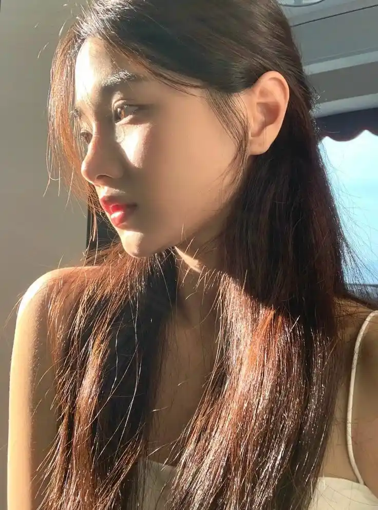 Korean Girl DP - 2025-02-16T032256.376