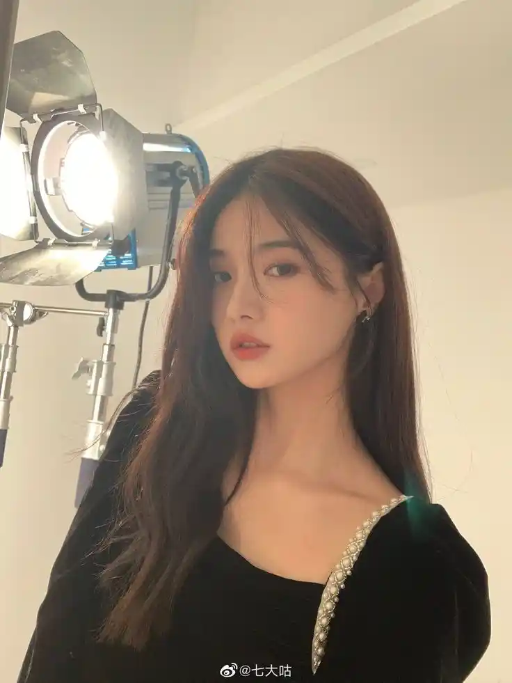 Korean Girl DP - 2025-02-16T032301.400