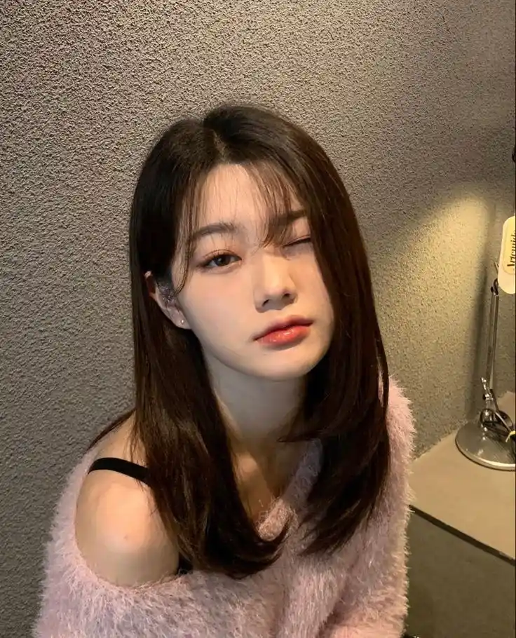 Korean Girl DP - 2025-02-16T032311.071
