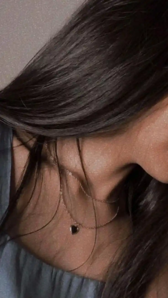hidden face girls dp (11)