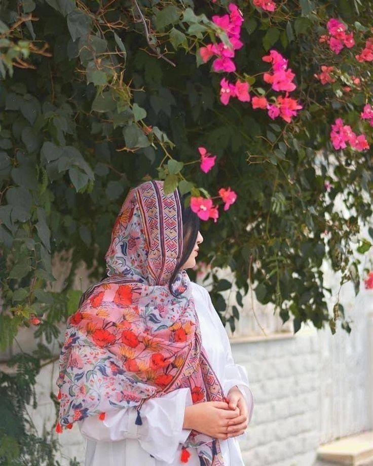 hidden face girls dp - 2025-01-20T014443.755