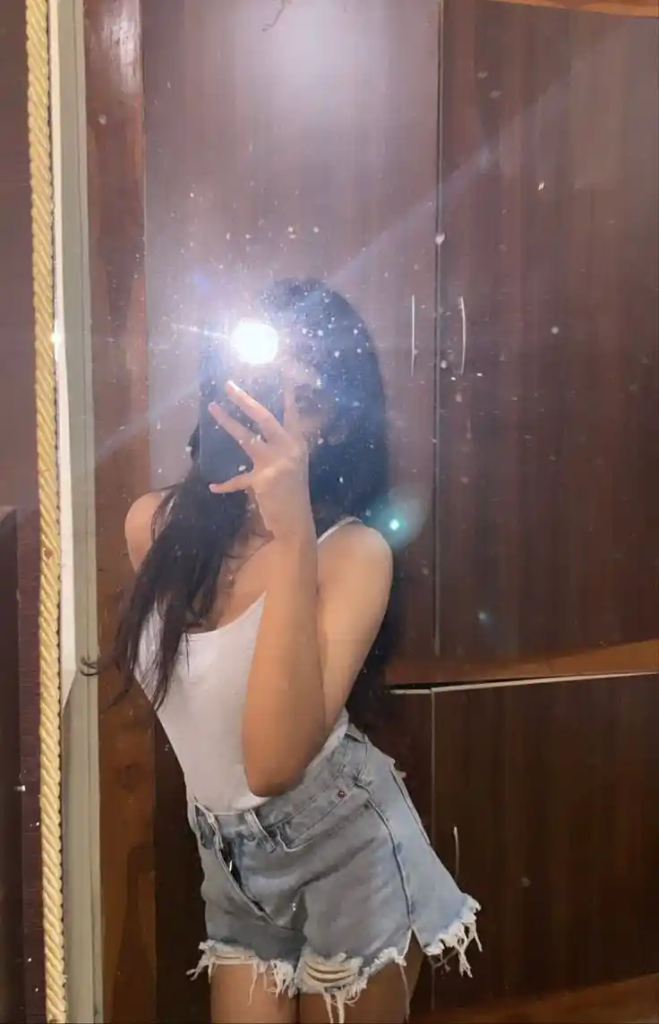 hidden face girls dp (32)