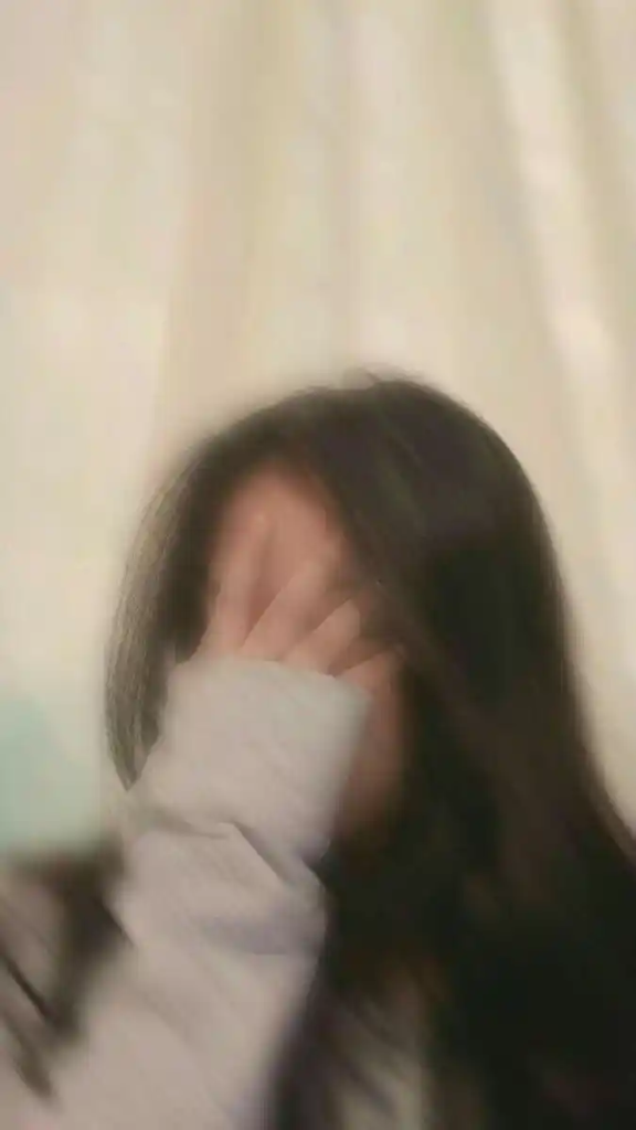 hidden face girls dp (42)