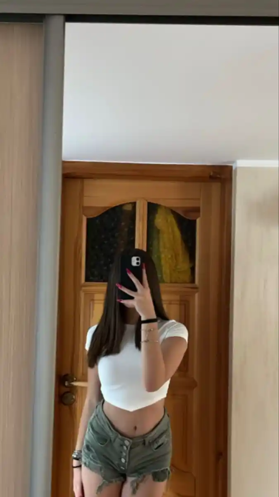 hidden face girls dp (44)