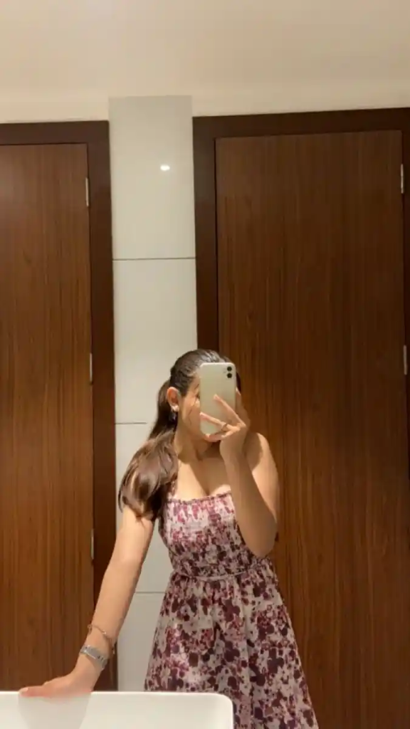 hidden face girls dp (45)