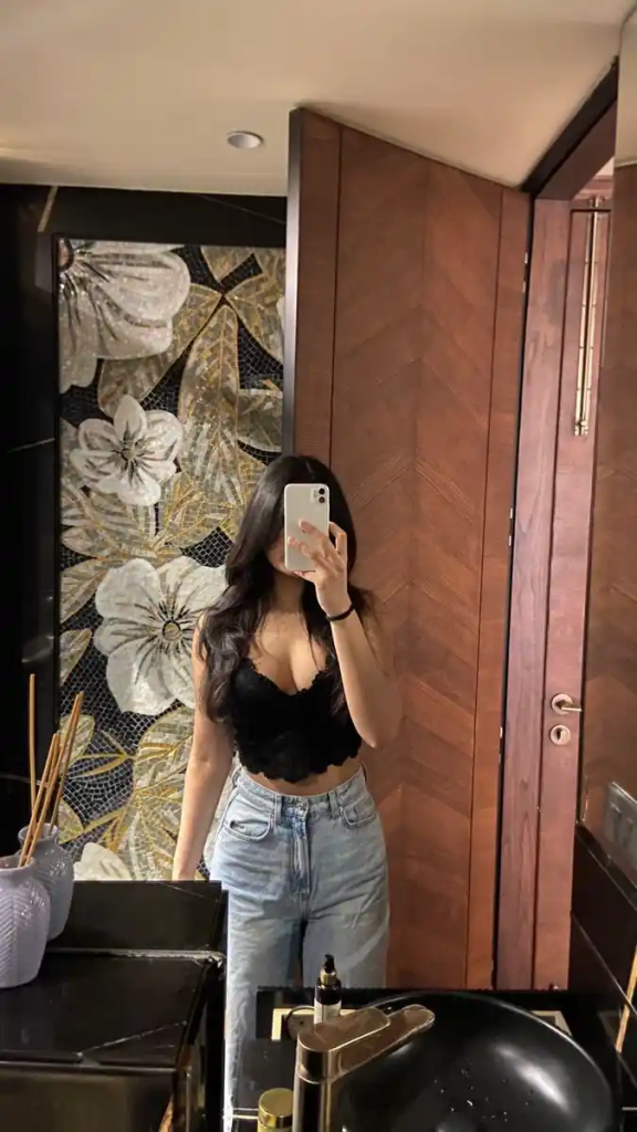 hidden face girls dp (52)