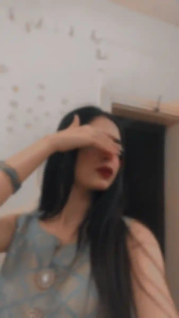 hidden face girls dp (55)
