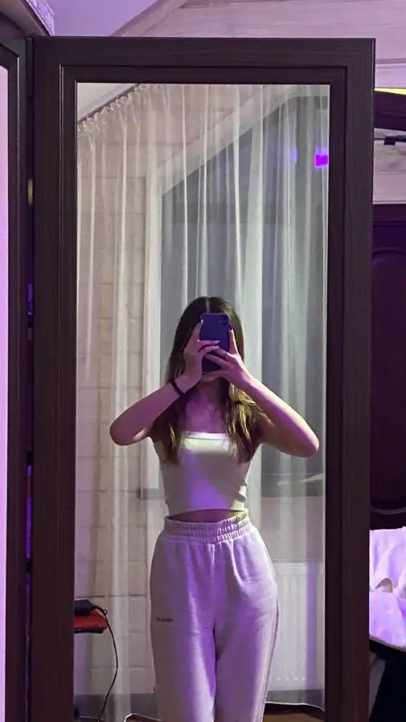 hidden face girls dp (67)