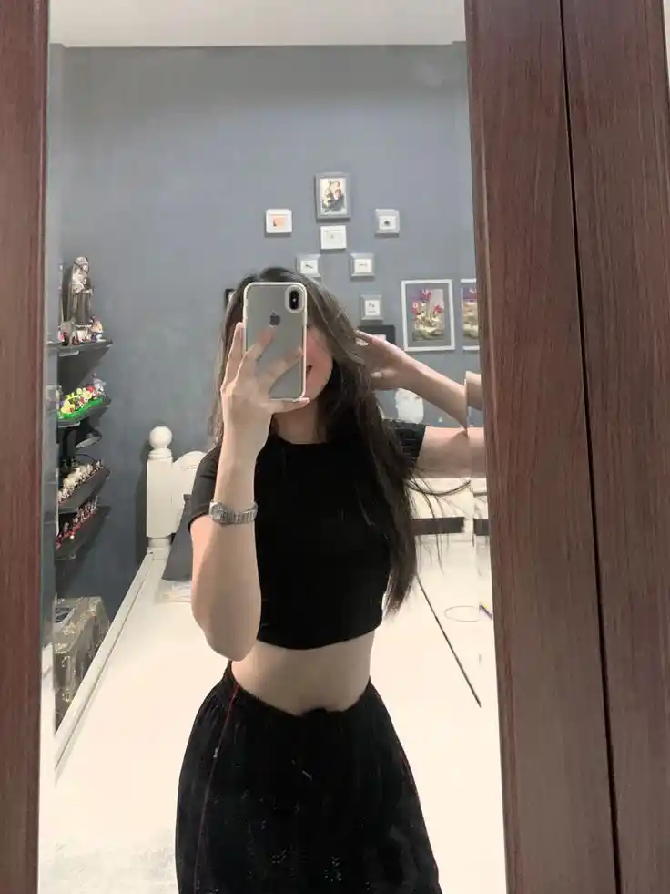 hidden face girls dp (82)
