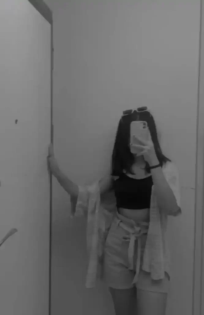 hidden face girls dp (99)