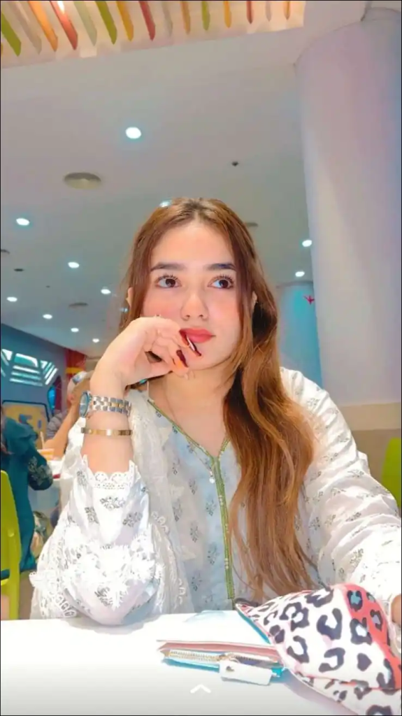 real girl dp - 2025-01-24T061324.188