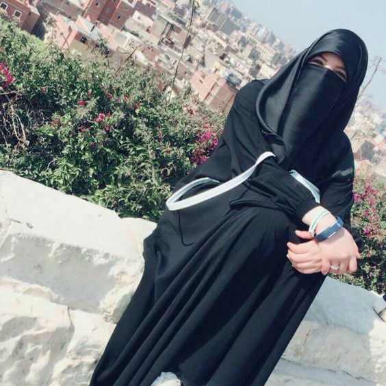 Burka Hijab Girl DP