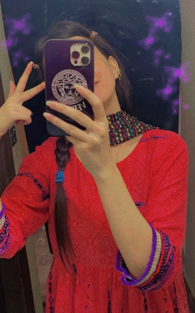 Attitude Hidden Face Girls DP (21)