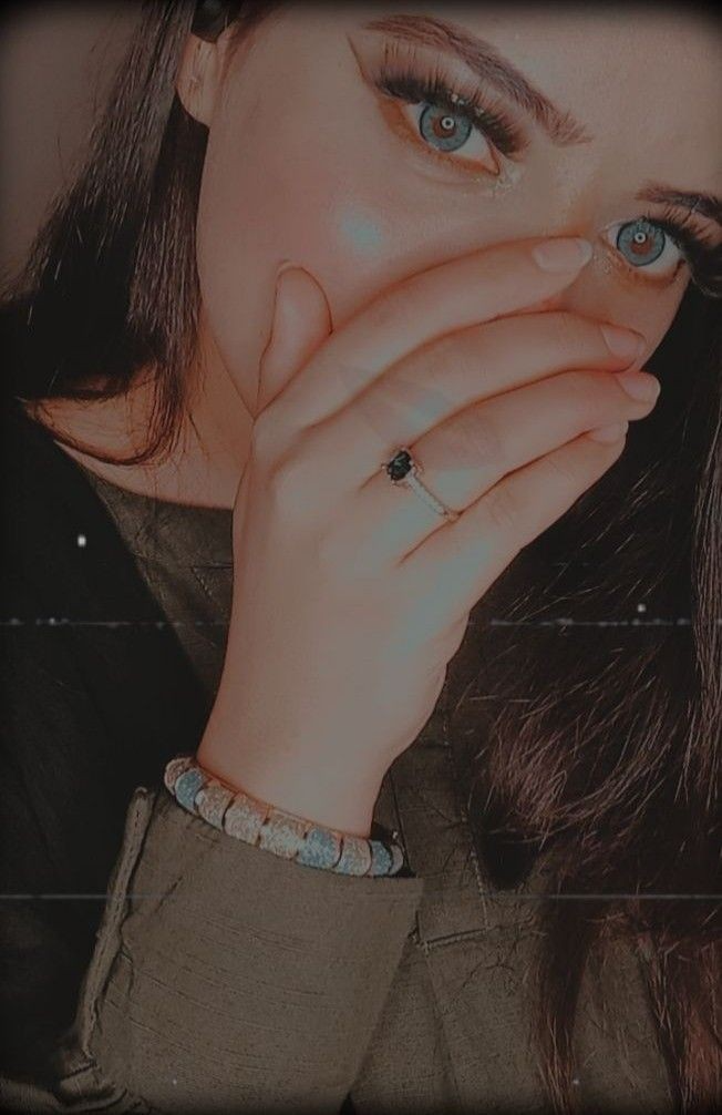 Attitude Hidden Face Girls DP (45)