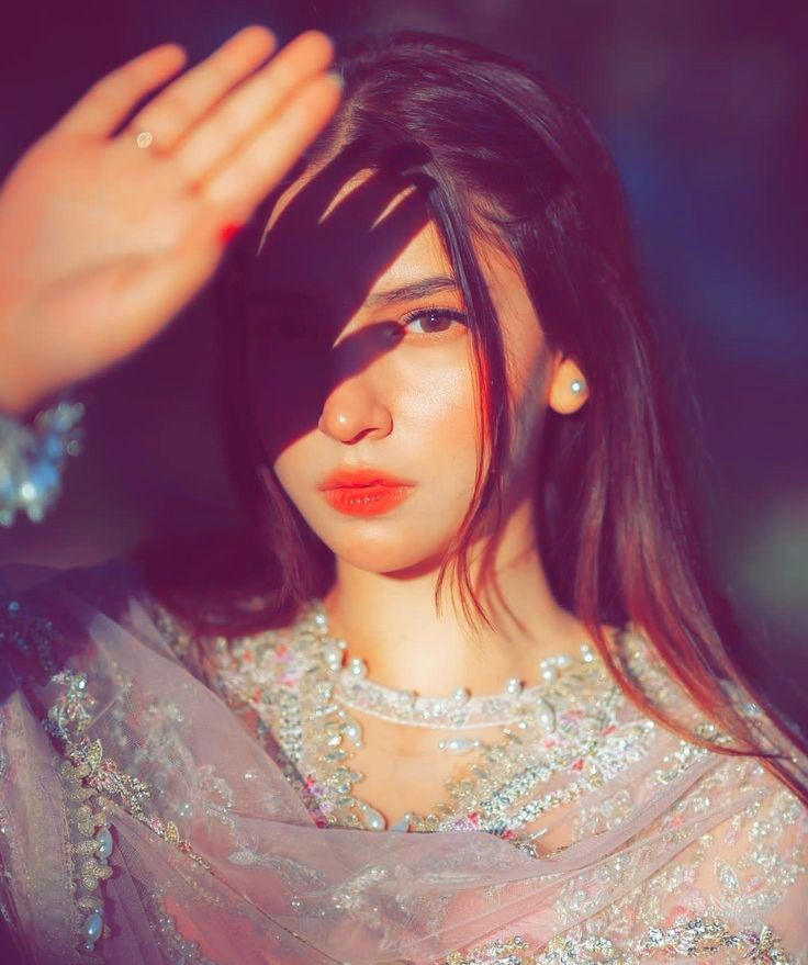 Attitude Hidden Face Girls DP (48)