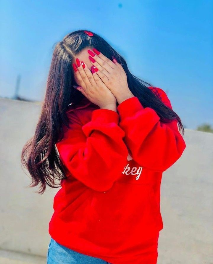 Attitude Hidden Face Girls DP (50)