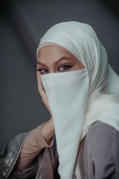 White Hijab Girls DP