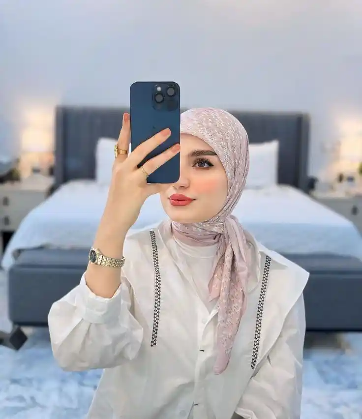White Hijab Girls DP