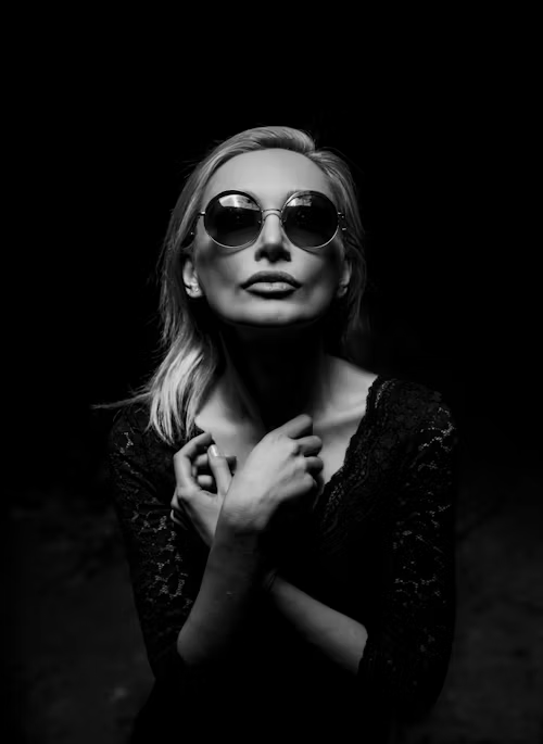 Cute Girls DP with Sunglasses (15)