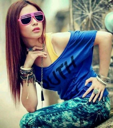 Cute Girls DP with Sunglasses (2)