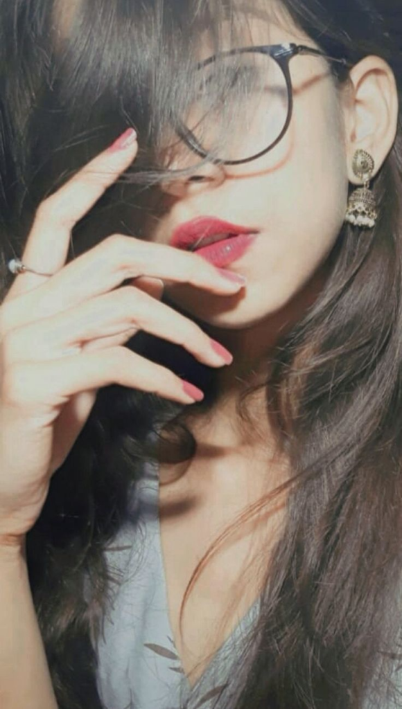 Cute Girls DP with Sunglasses (22)