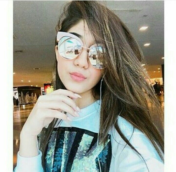 Cute Girls DP with Sunglasses (26)