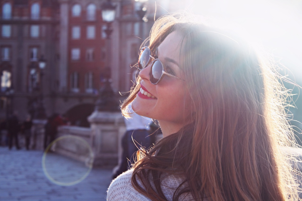 Cute Girls DP with Sunglasses (42)