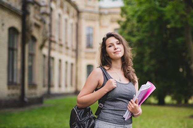 Girls DPs for College Students (58)