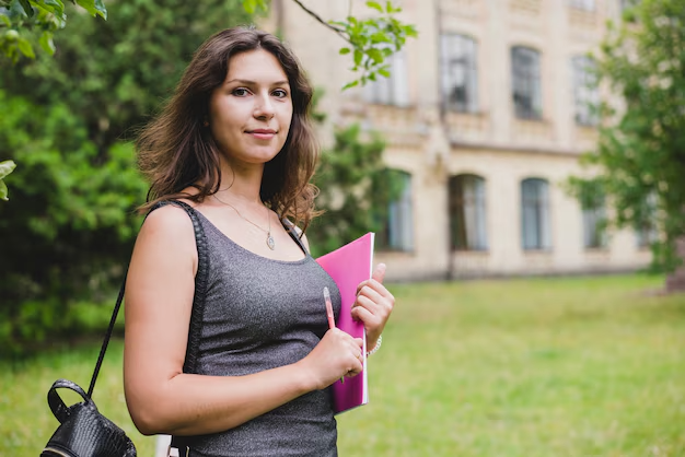 Girls DPs for College Students (59)