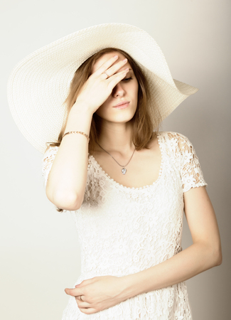 Hidden Face Girls DP with Hat 