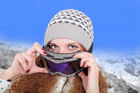 Hidden Face Girls DP with Hat 