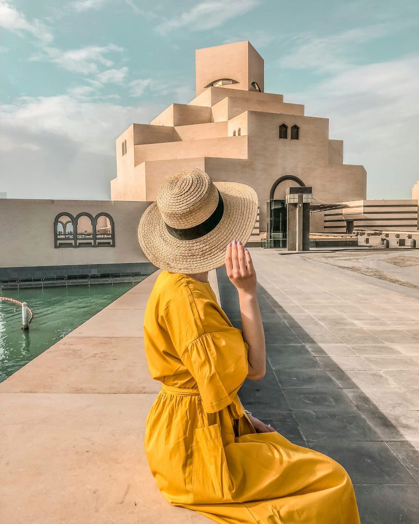 Hidden Face Girls DP with Hat