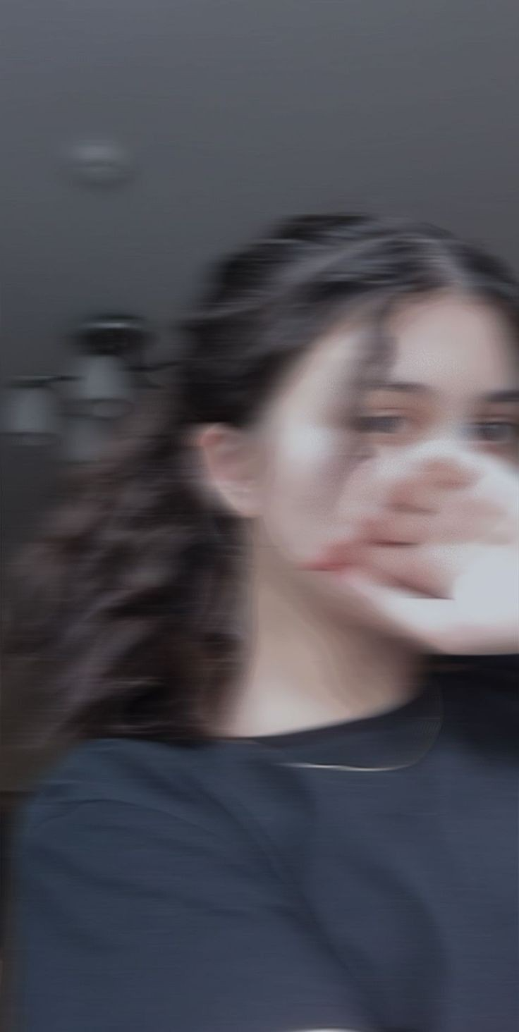 Blurred Hidden Face Girls DP