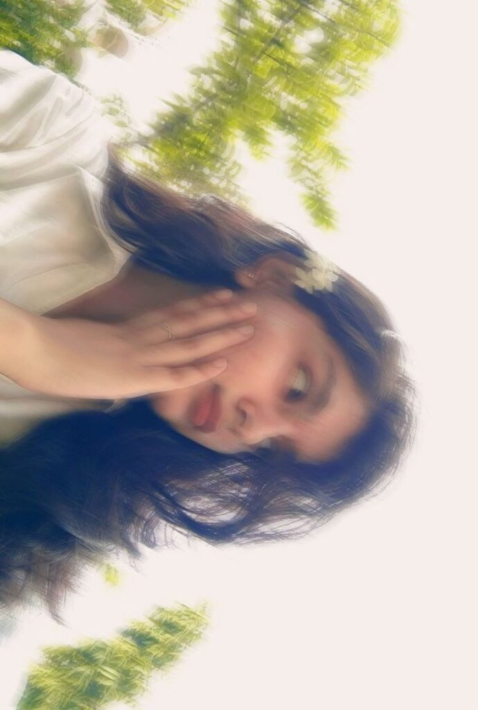 Blurred Hidden Face Girls DP