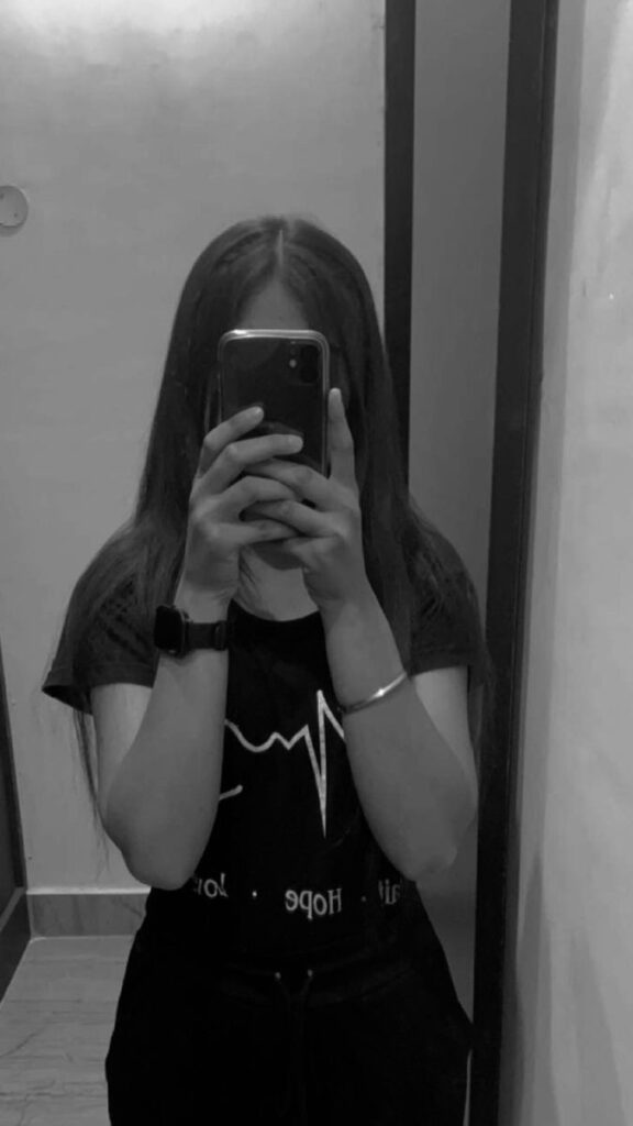 Blurred Hidden Face Girls DP