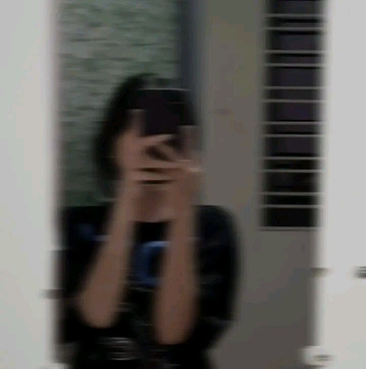 Blurred Hidden Face Girls DP