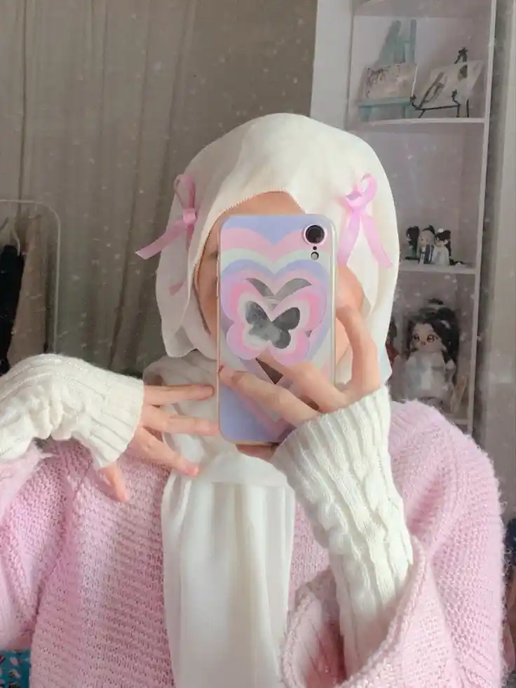White Hijab Girls DP - 2025-02-17T003945.248