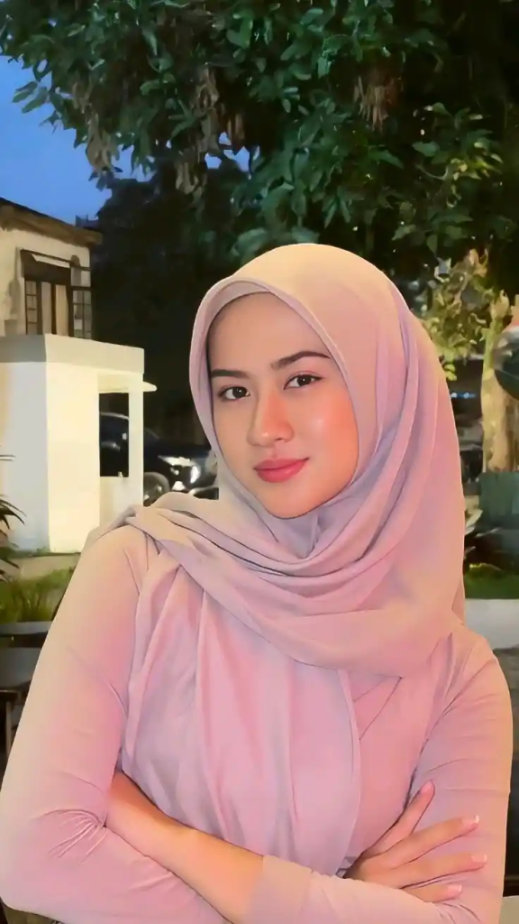 White Hijab Girls DP (68)