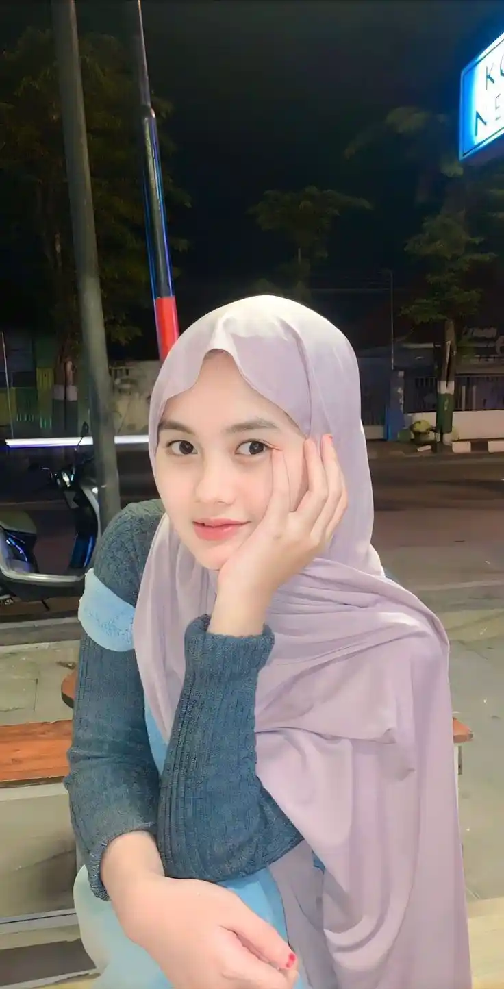 White Hijab Girls DP (99)