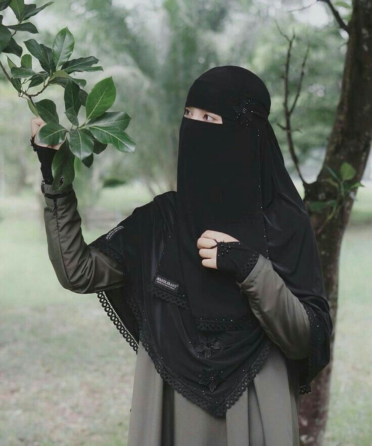 Burka Hijab Girl DP