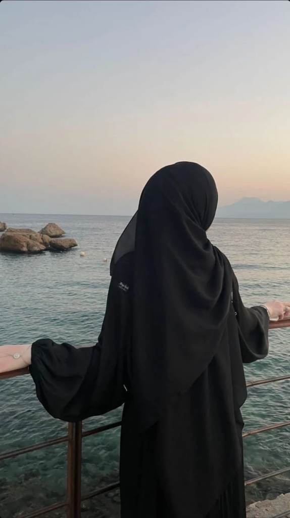 Burka Hijab Girl DP