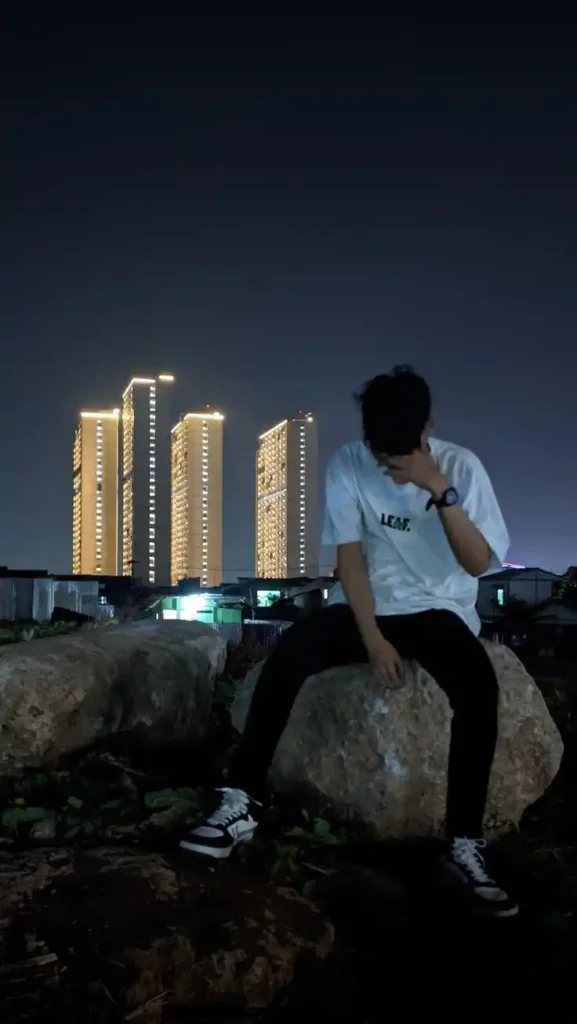 hidden face boys dp - 2025-02-03T021959.309