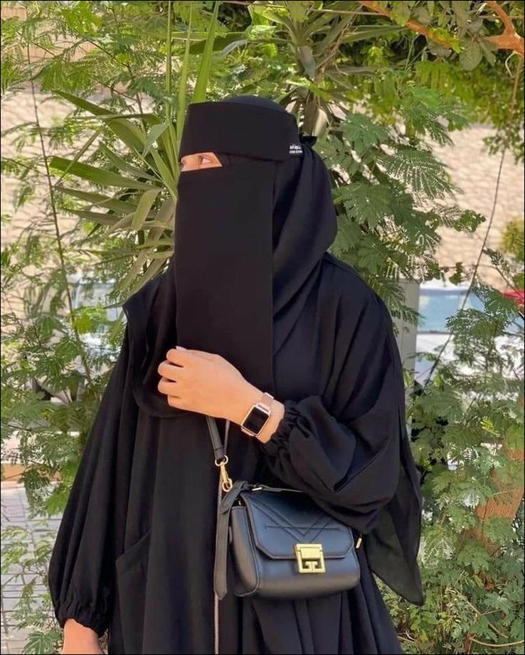 Burka Hijab Girl DP