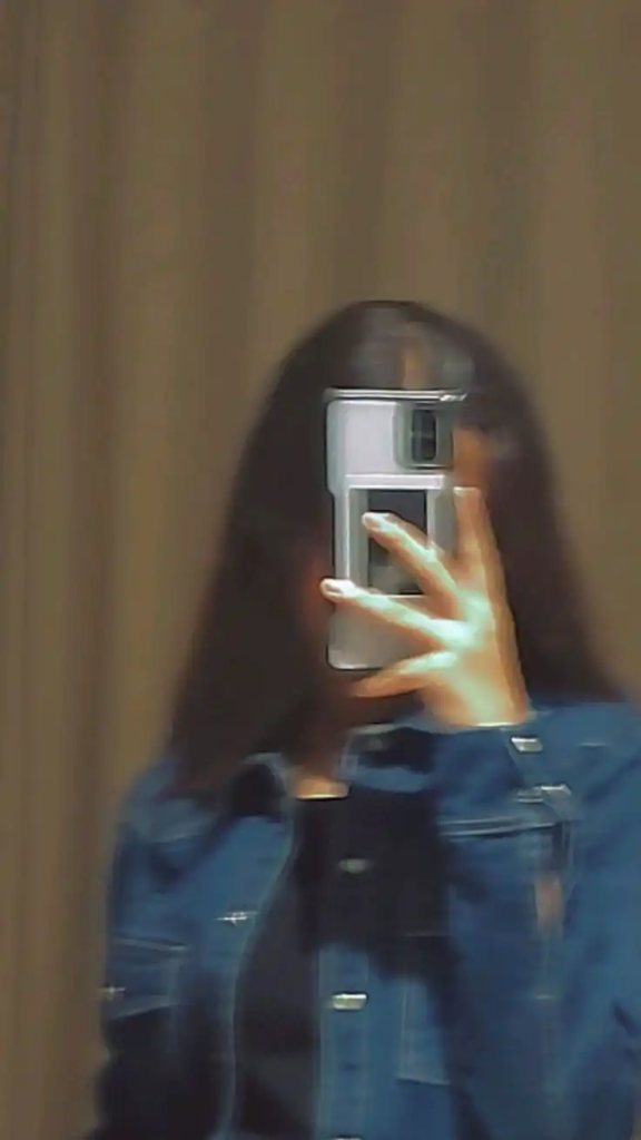 Hidden Face Girls DP with mobile