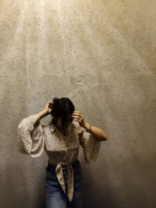 Back Pose Hidden Face Girls DP (45)