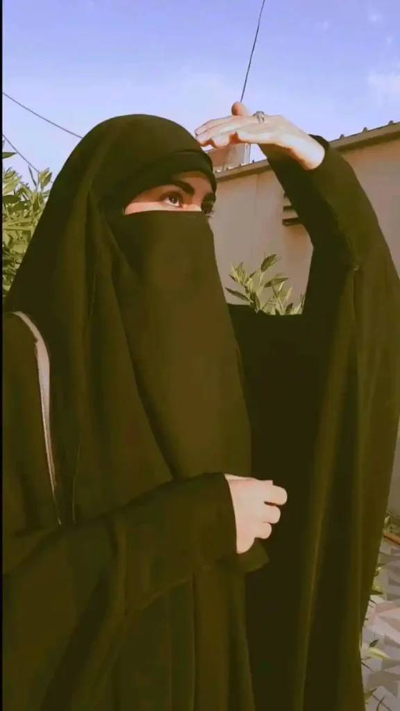 Black Hijab Girls DP (1)