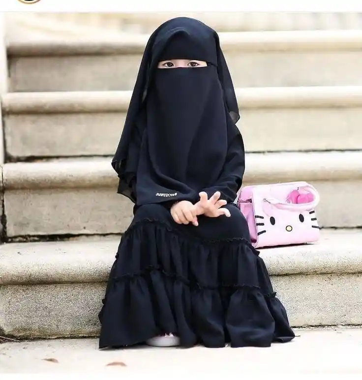 Black Hijab Girls DP (17)