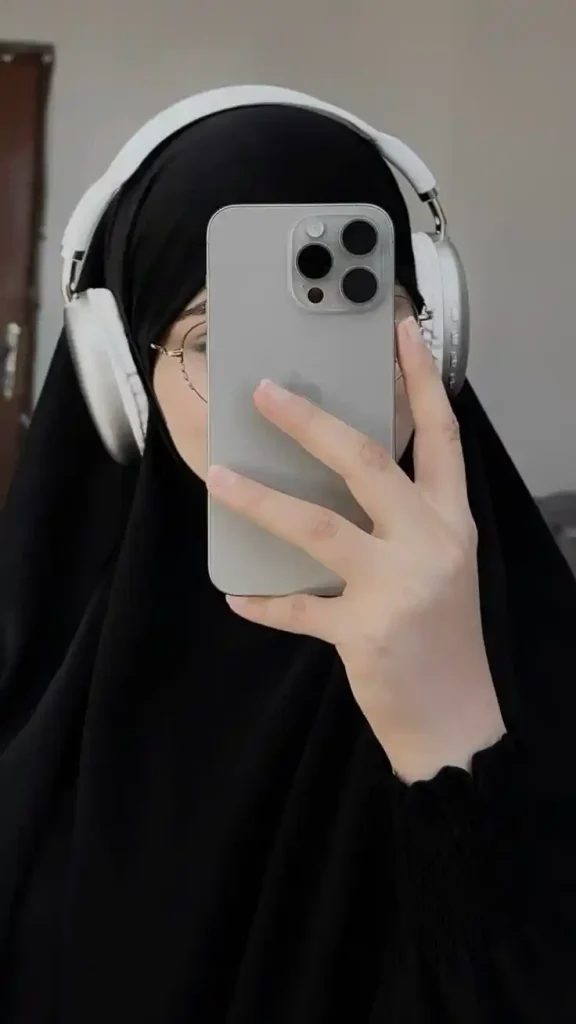 Black Hijab Girls DP (2)